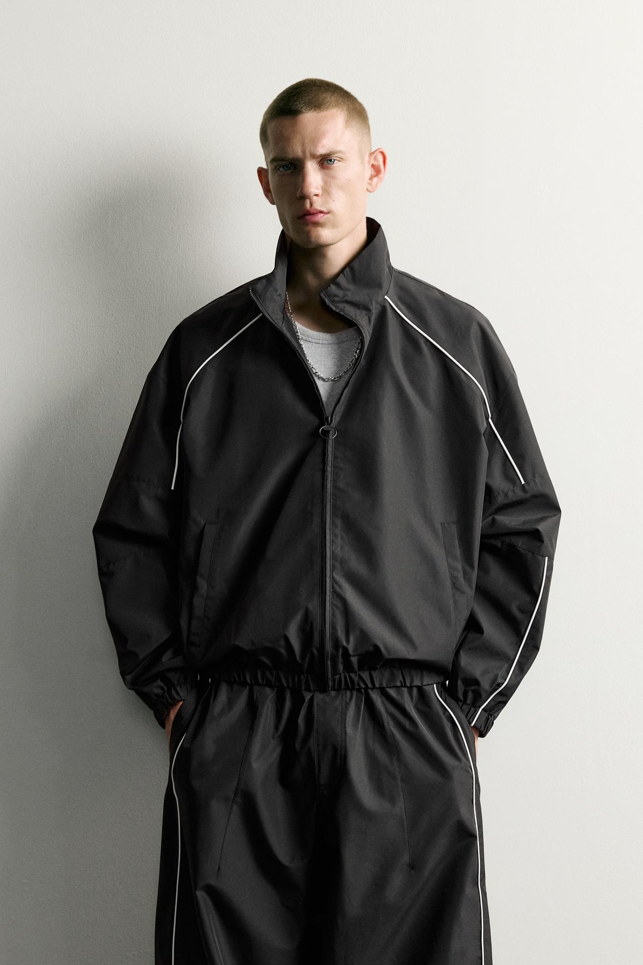 WATER-REPELLENT TECHNICAL CONTRAST JACKET — Black