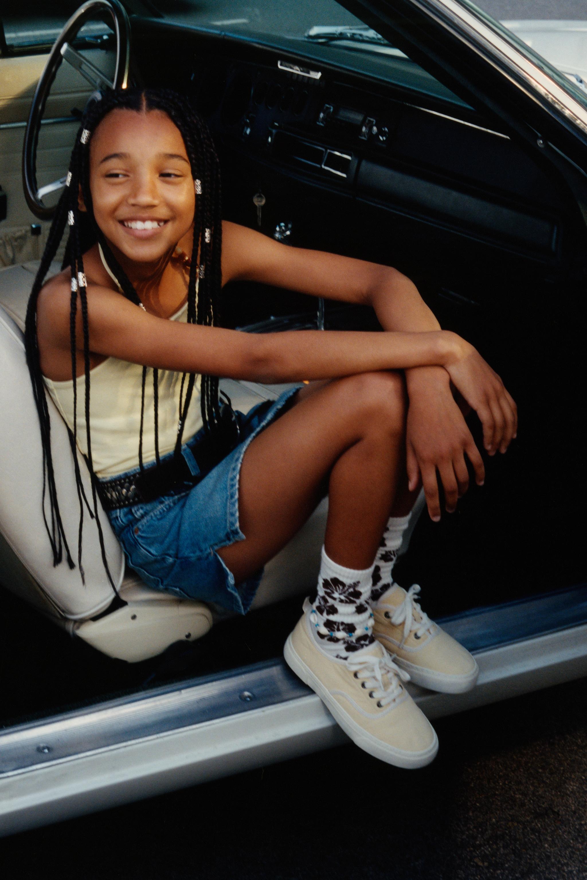 CASUAL LACE-UP SNEAKERS — Yellow