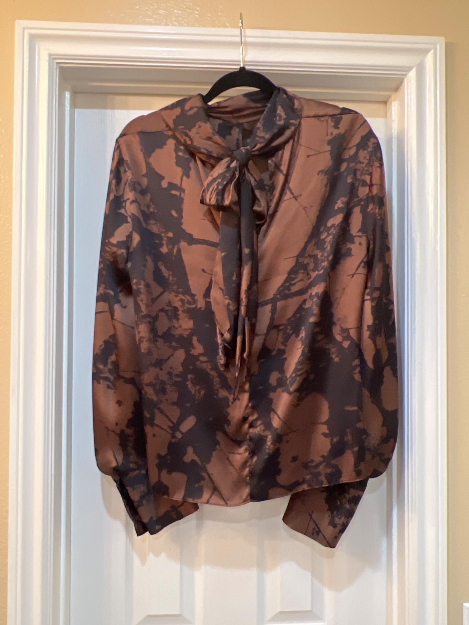 PRINTED BLOUSE WITH BOW