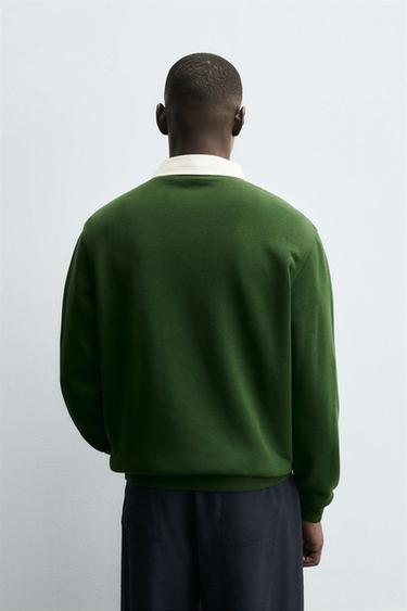 SWEAT POLO COL CONTRASTÉ - Vert soutenu de Zara - Image 2