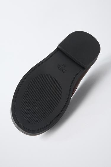 MOCASSINS EN CUIR - Bordeaux de Zara - Image 7