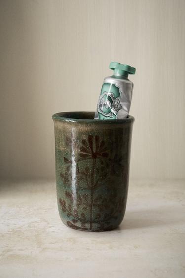 FLORAL CERAMIC TOOTHBRUSH HOLDER - Greens by Zara