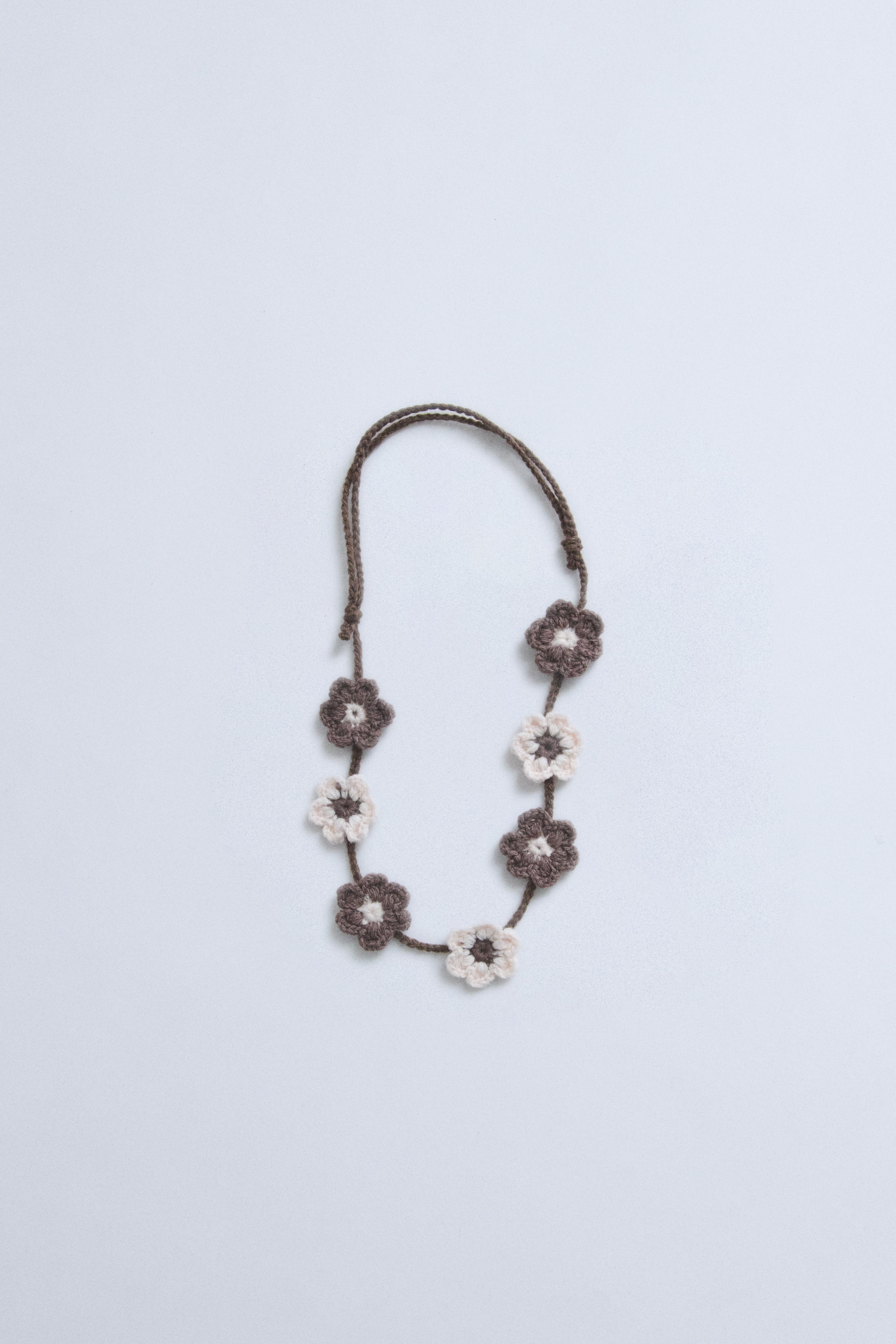 ZARA TIMELESZ - FLORAL CROCHET WOOL NECKLACE - Brown | ZARA South