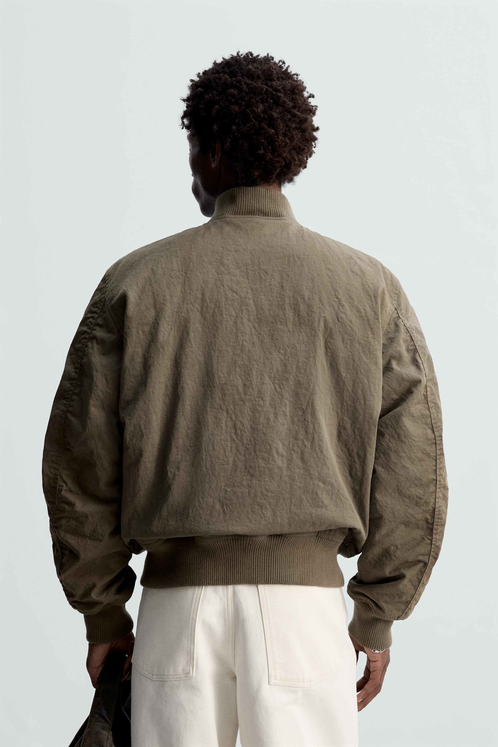 あっこ　0912 JAQUETA BOMBER ACOLCHOADA - Marrom / Verde | ZARA Brasil