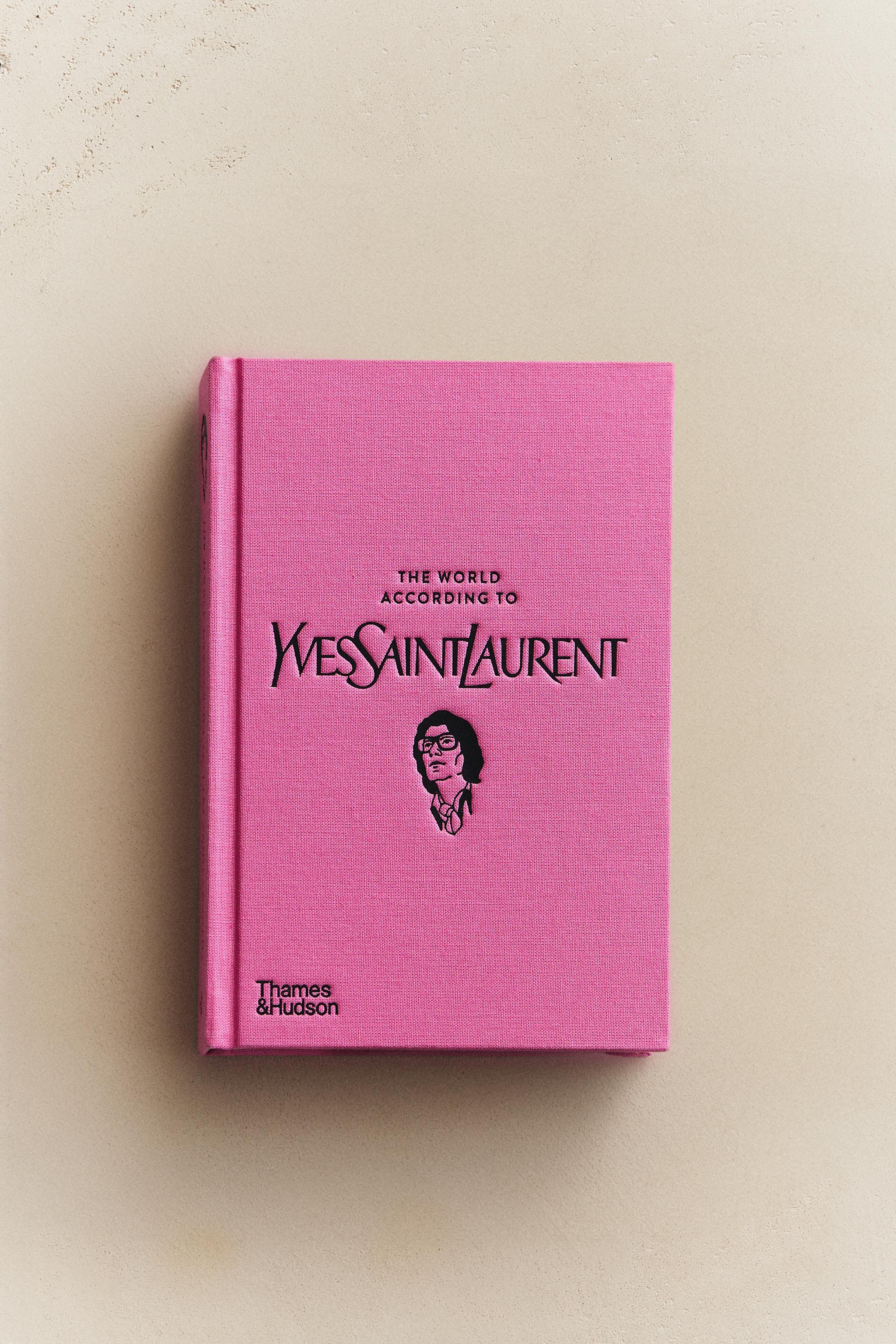 洋書 Yves Saint Laurent The UniverseofFashion Yves Saint Laurent (The Universe of Fashion) by Pierre Bergé