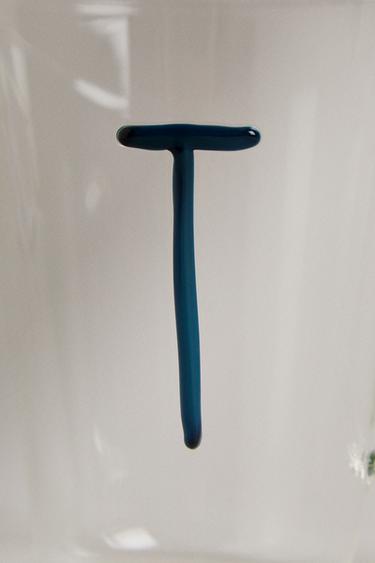 MUG BOROSILICATE INITIALE T - Bleu pétrole de Zara - Image 3