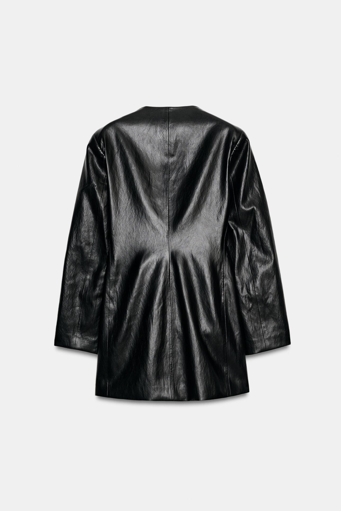 Женское платье Zara Faux Leather Dress with Gold-Tone Detail, цвет: Чёрный — фото 9