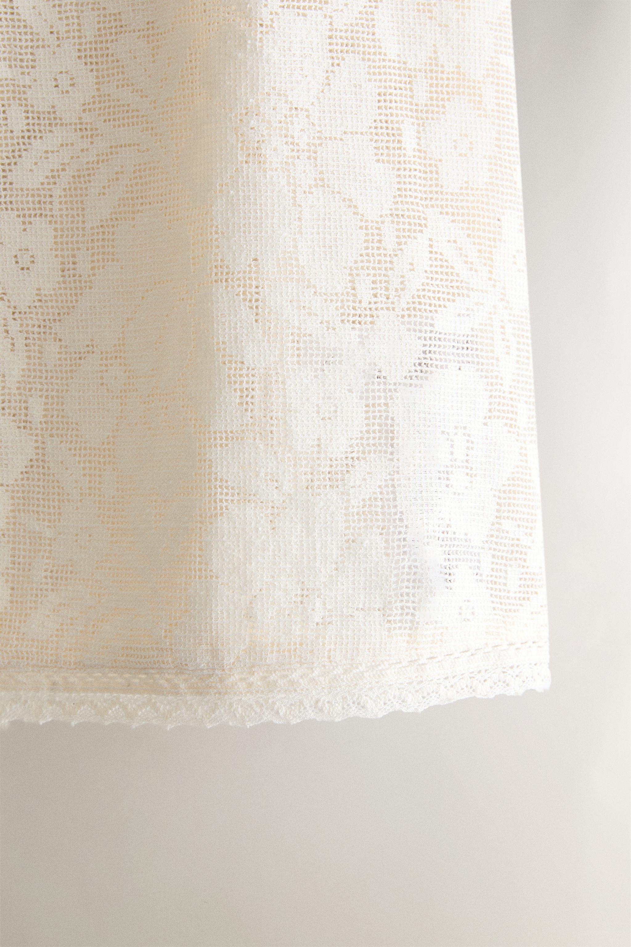 FLORAL LACE COTTON TOP