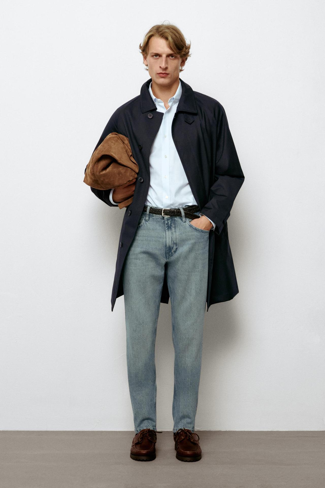 Tapered Fit Jeans — Blue