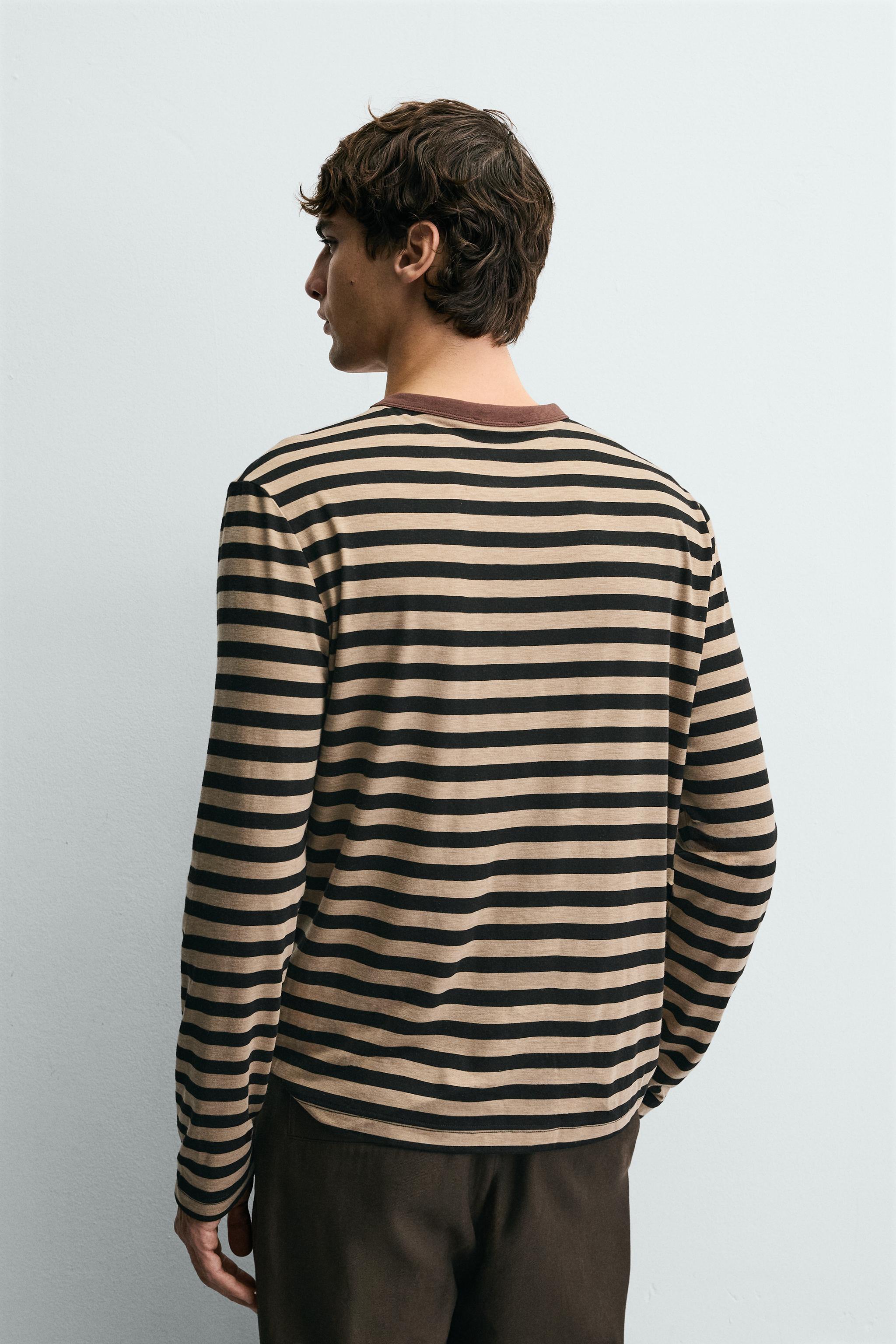 T-SHIRT À MANCHES LONGUES ET RAYURES