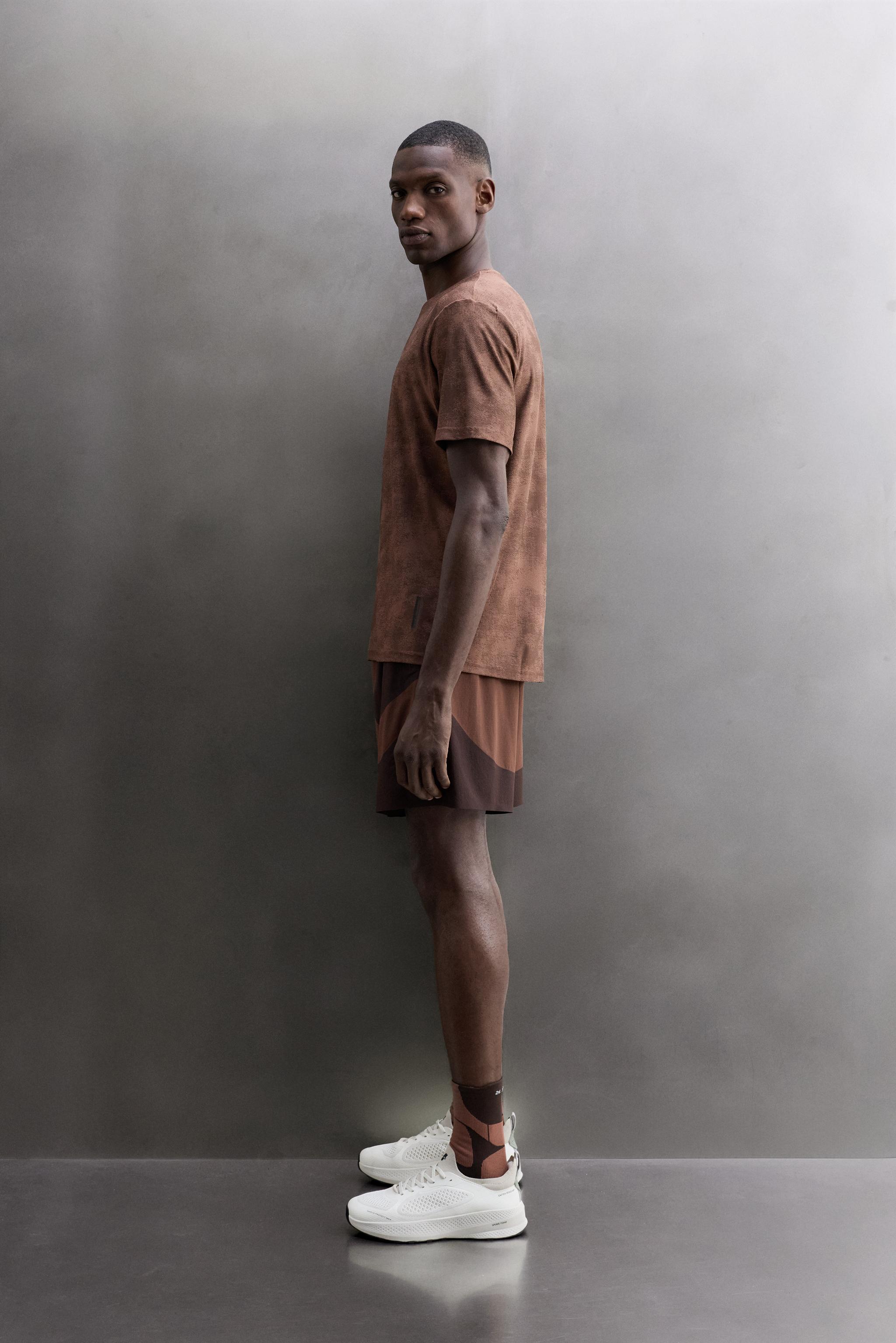 Zara KONTRAST TEKNİK JAKARLI KUMAŞ T-SHIRT görsel 4