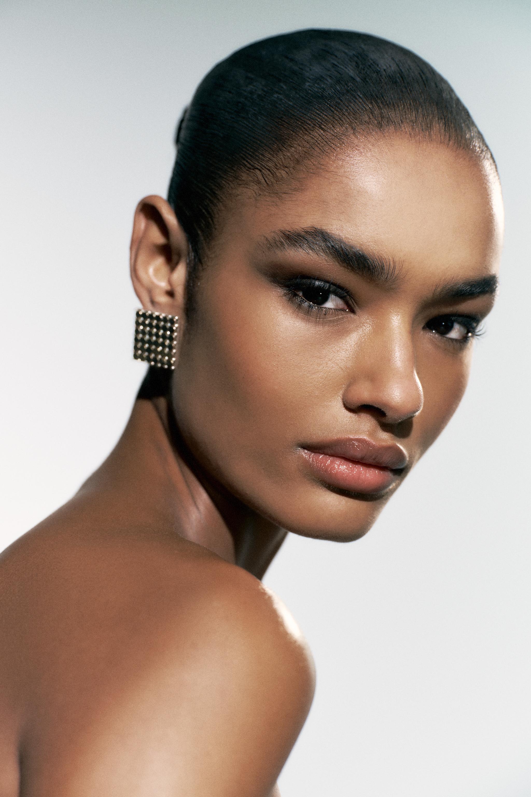 MAXI BOUCLES D'OREILLES CARRÉES COMBINÉES