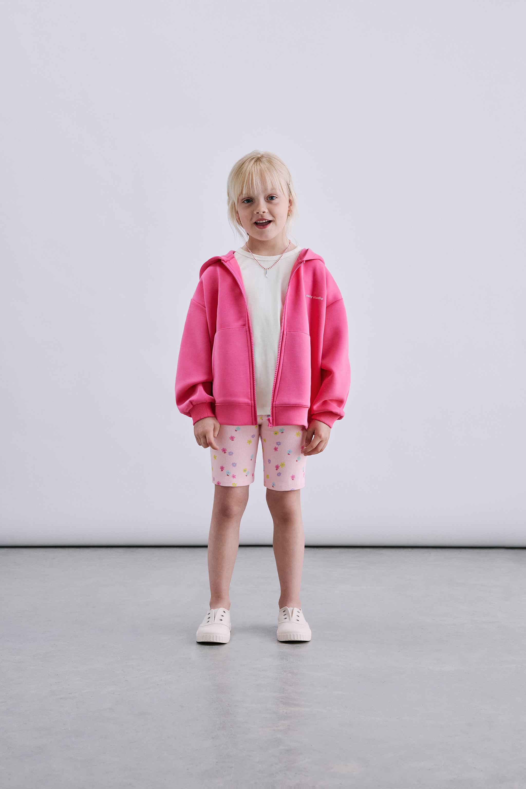SPORTY RAISED TEXT ZIP SWEATSHIRT