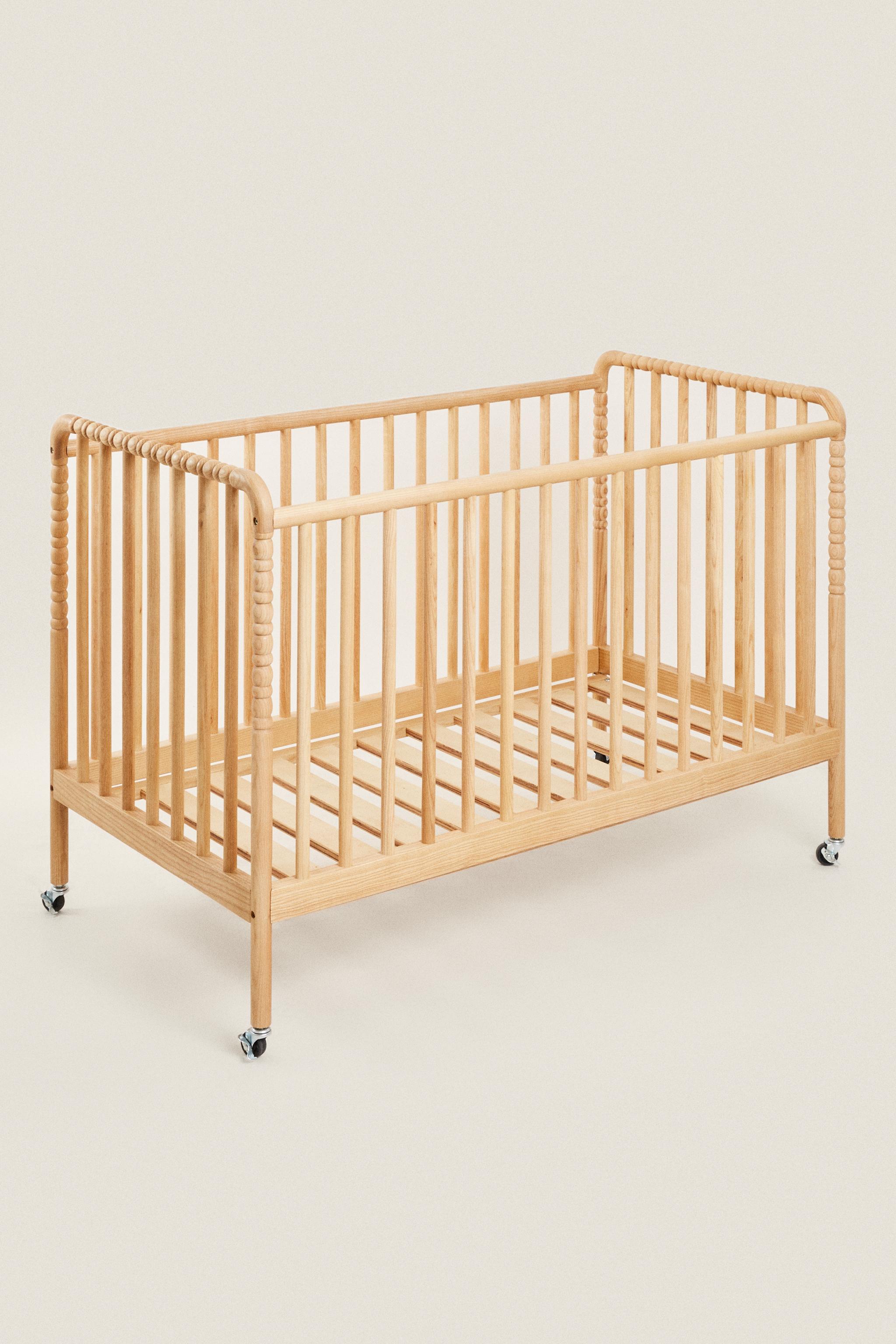 Cost of outlet wooden cot