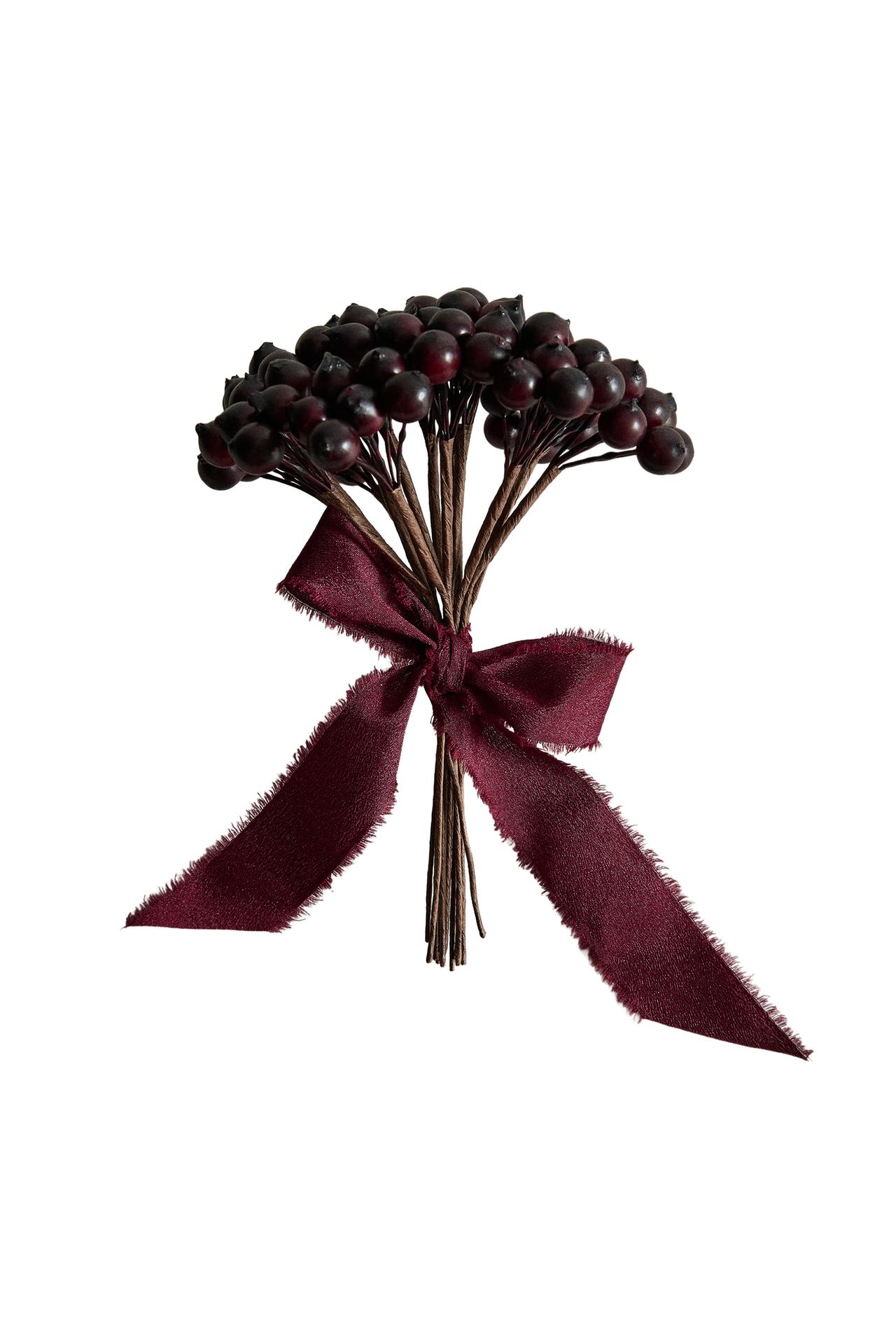 RED BERRY BUNCH CHRISTMAS ORNAMENT