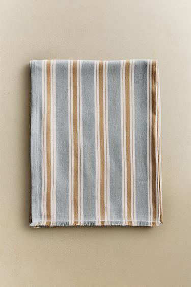 PLAIN MULTIPURPOSE THROW - Aquamarine by Zara - Image 5