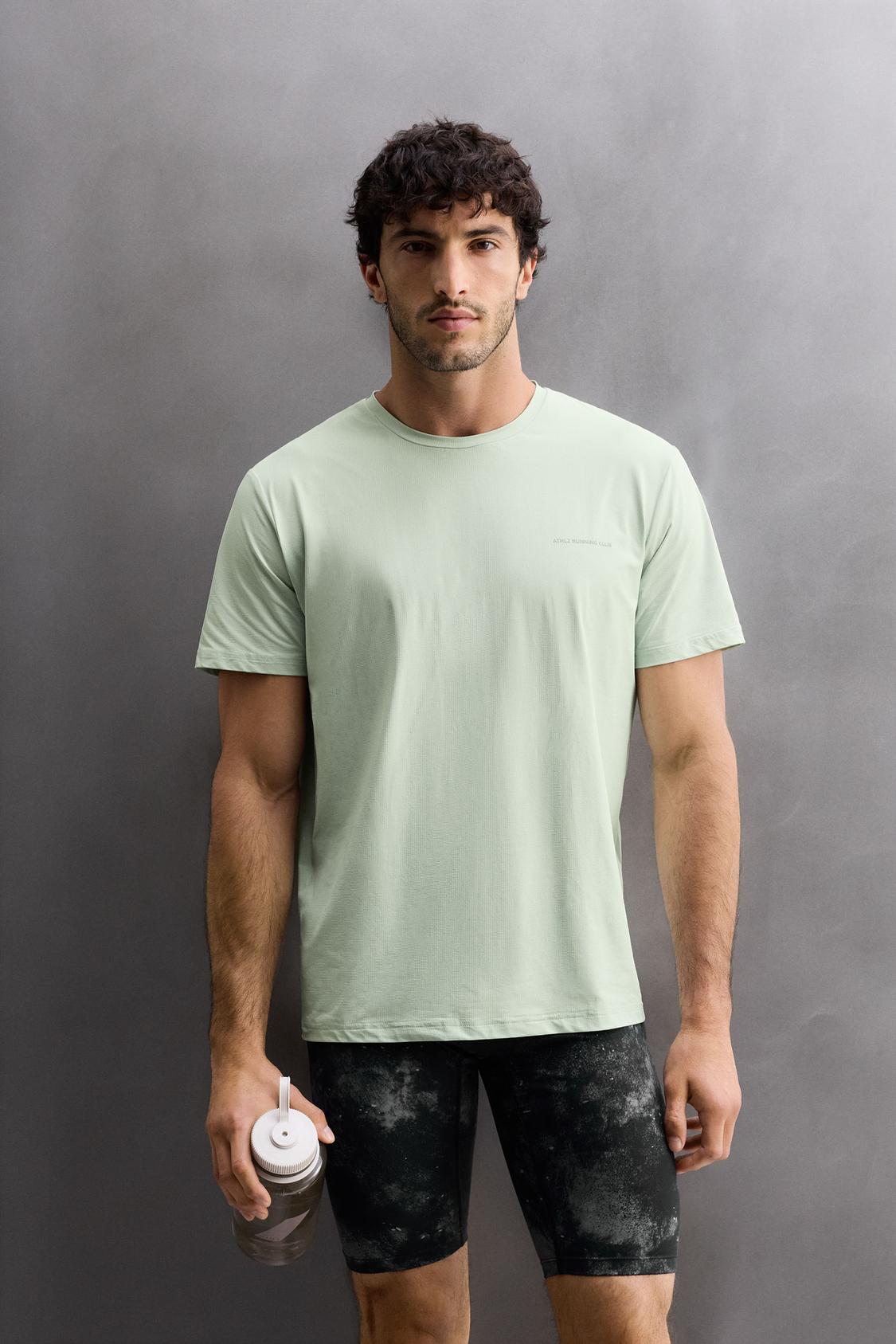 T-SHIRT TECHNIQUE COLOR BLOCK