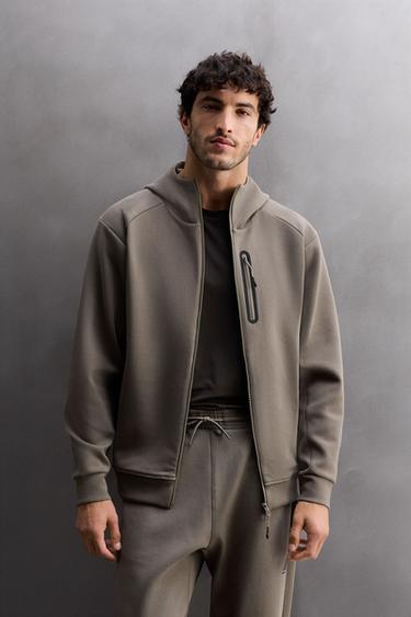 ТЕХНИЧЕСКАЯ ТОЛСТОВКА С КАПЮШОНОМ НА МОЛНИИ — ПЕСОЧНЫЙ от Zara