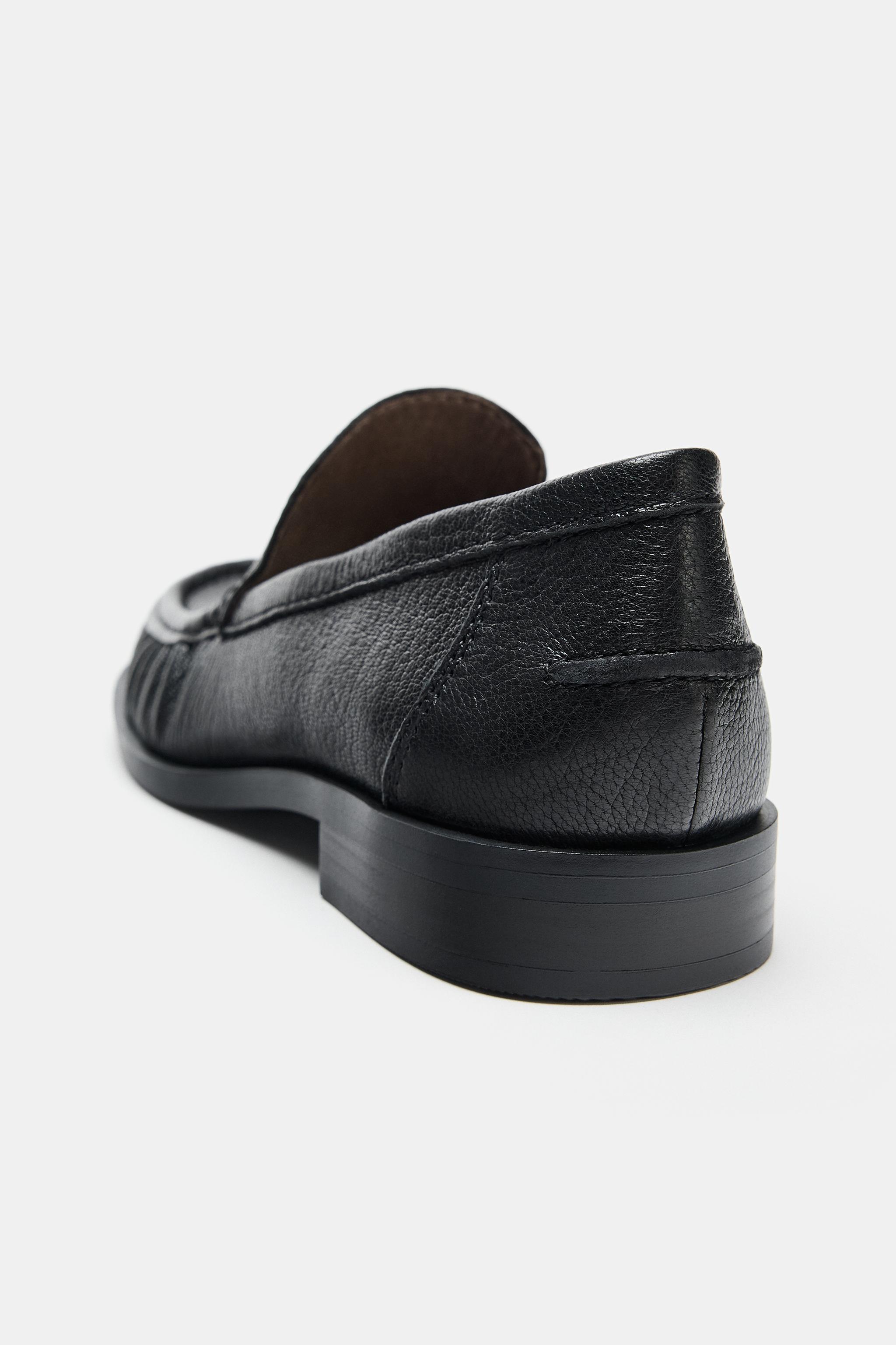 LEATHER LOAFERS