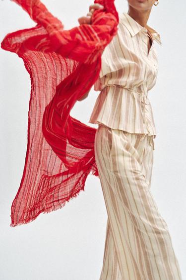 FOULARD EN LIN À RAYURES - Rouge de Zara - Image 1