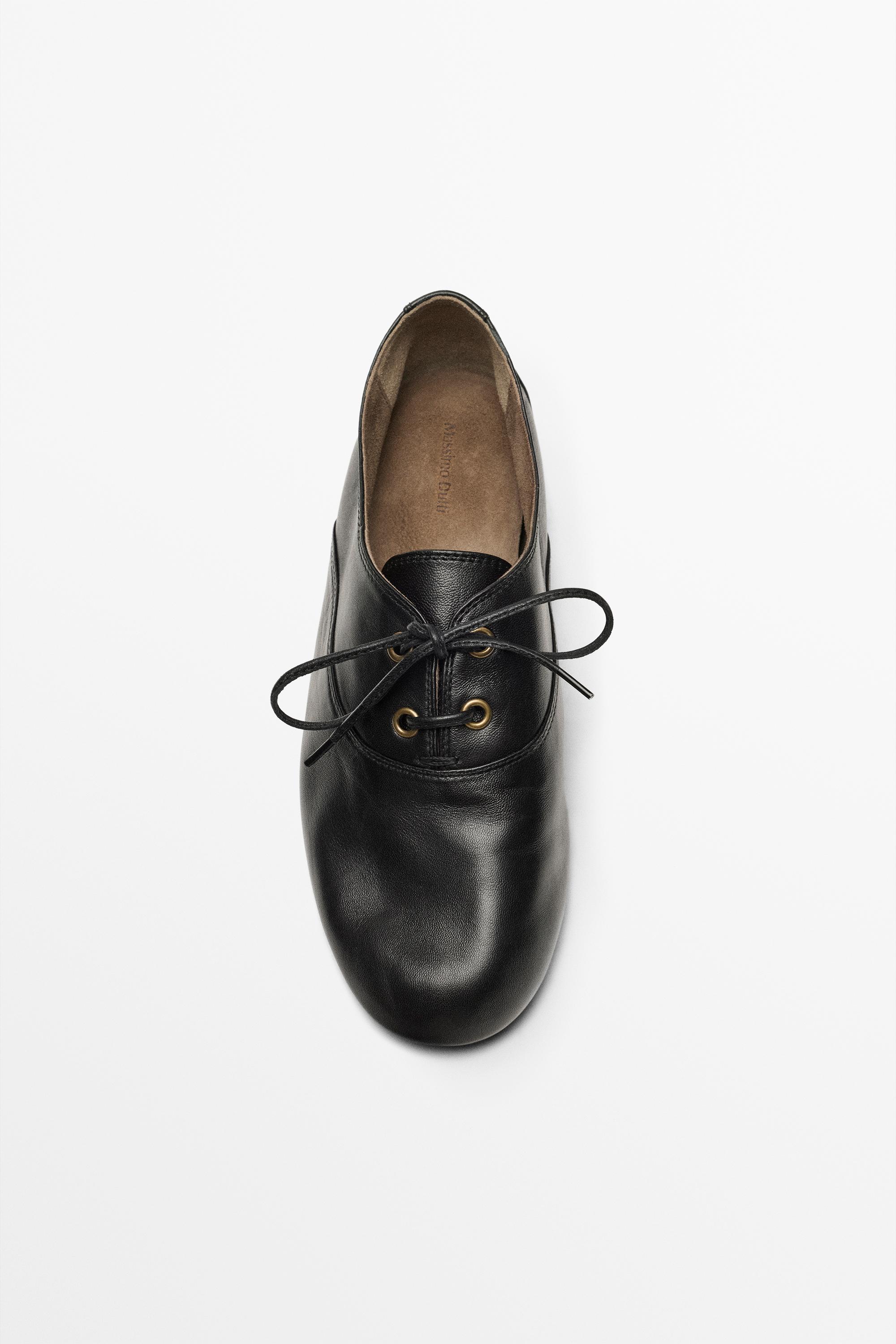 Soft leather lace-up shoe