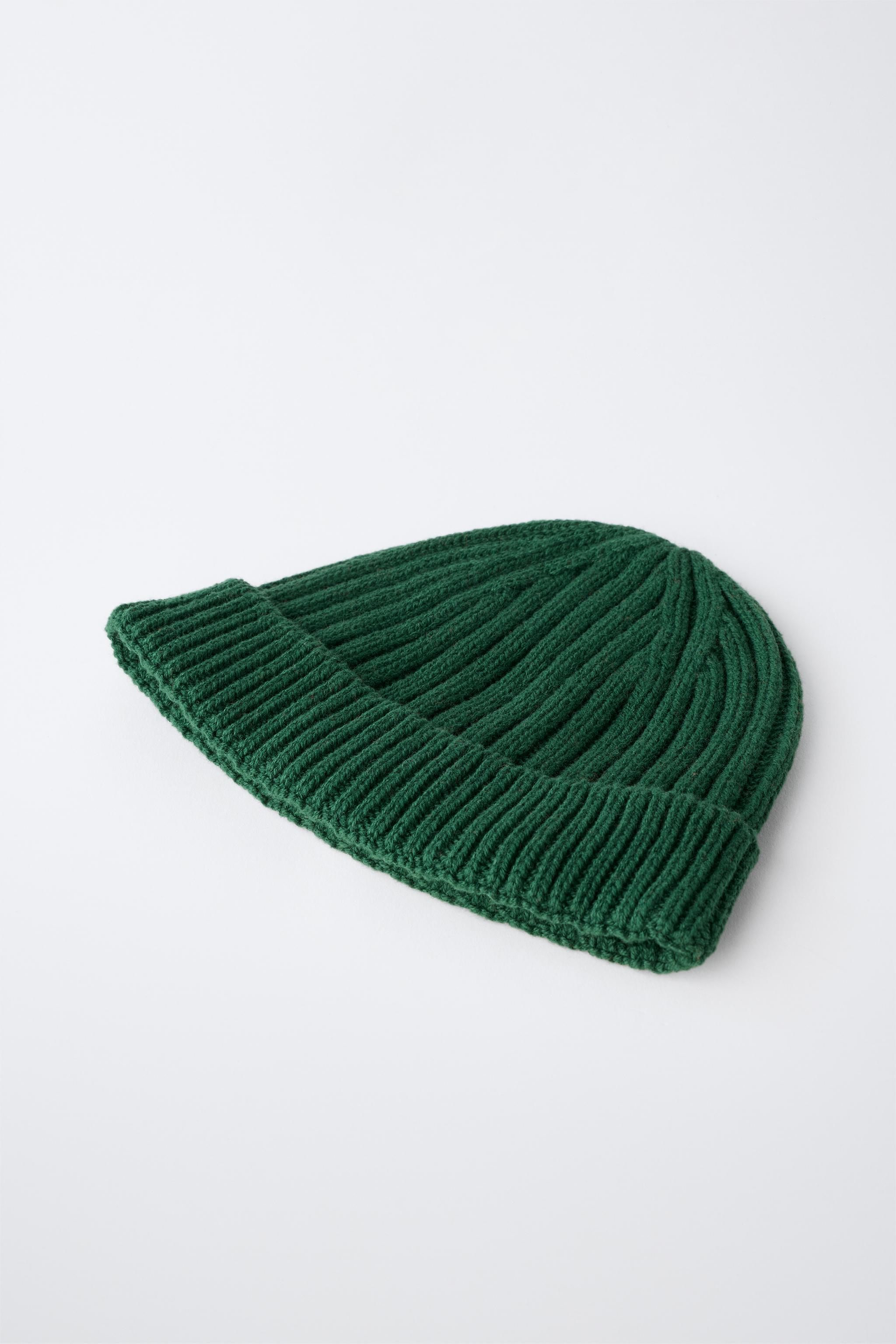PLAIN KNIT HAT — Green