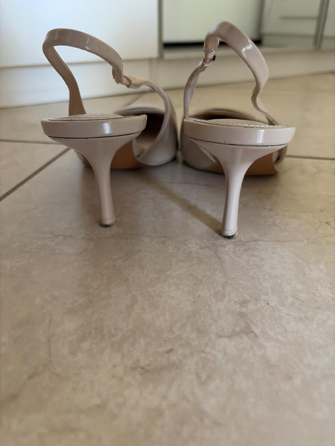 SLINGBACK IN VERNICE BEIGE - Image 4
