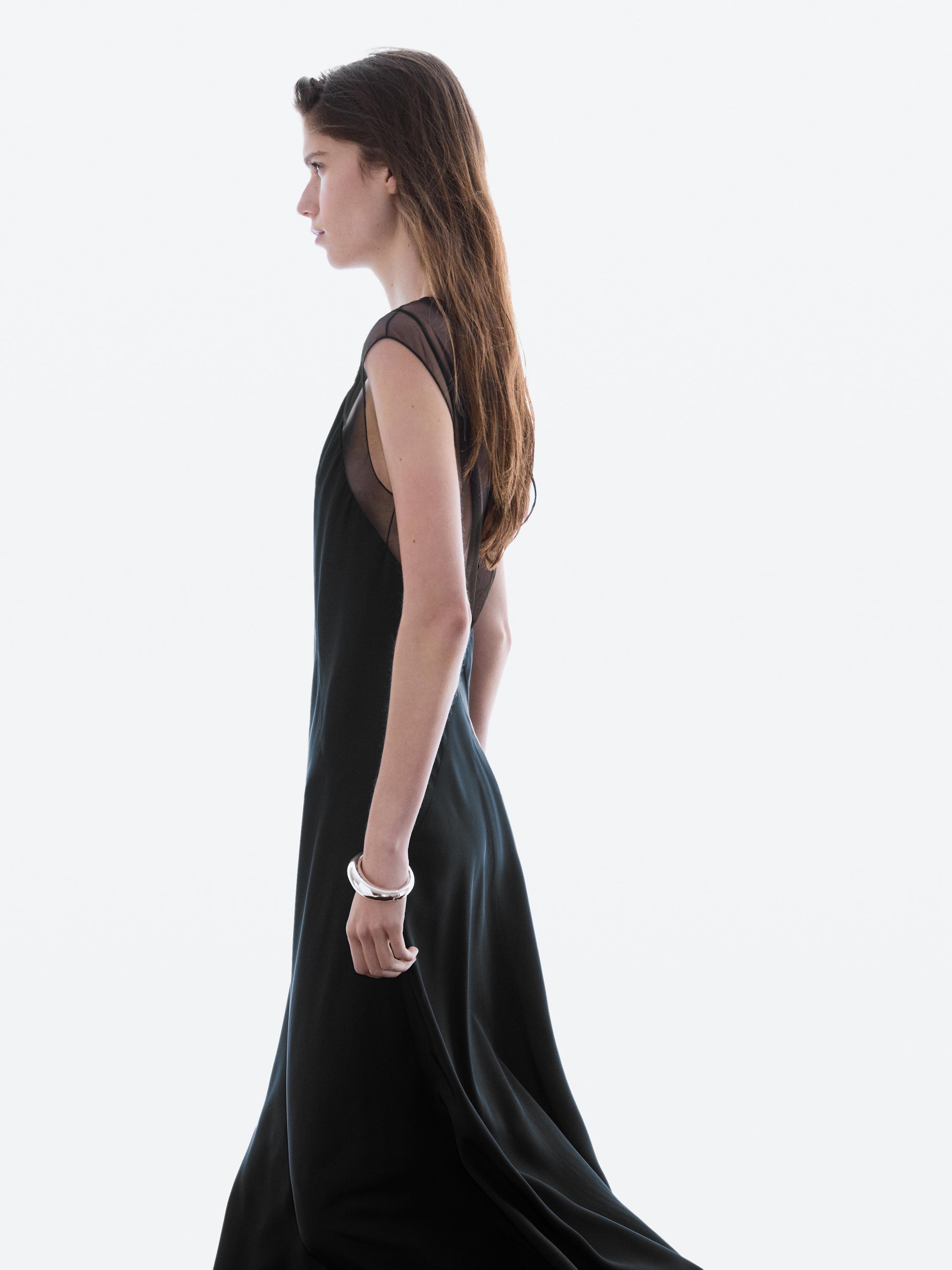 Robe longue transparence