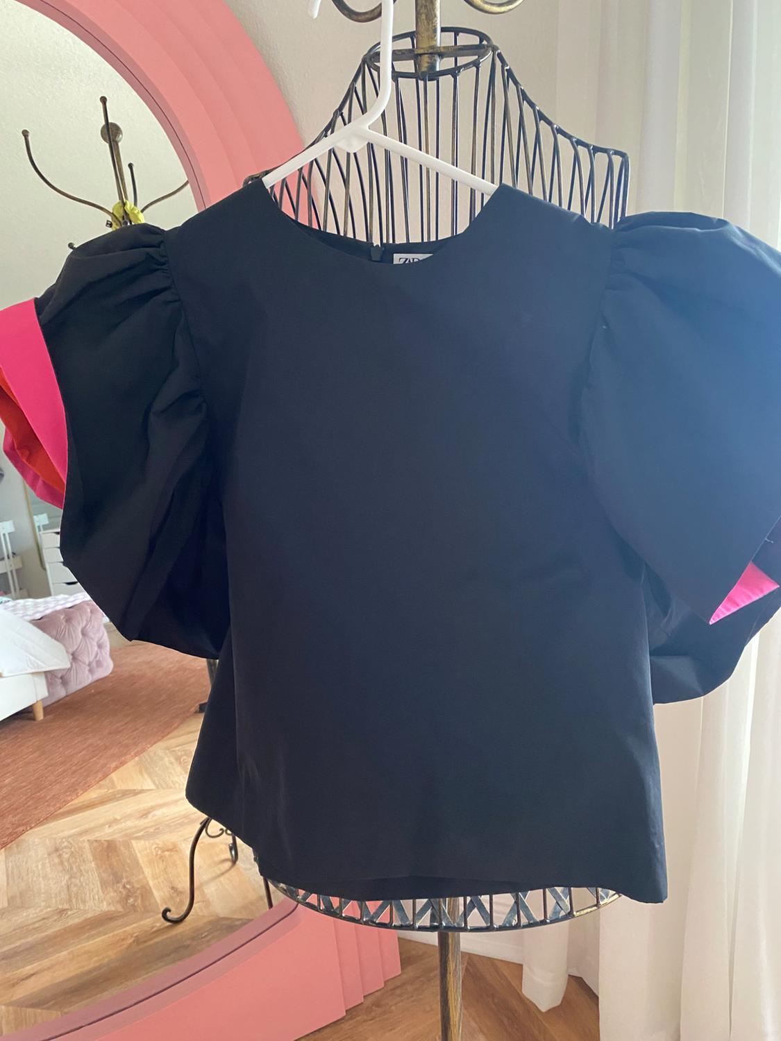 TOP WITH FULL SLEEVES