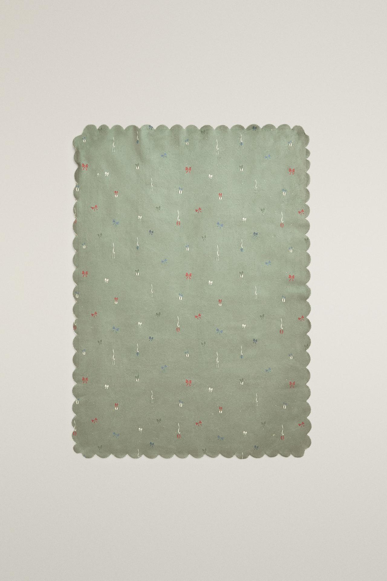 KIDS' SHERPA BOW CHRISTMAS BLANKET