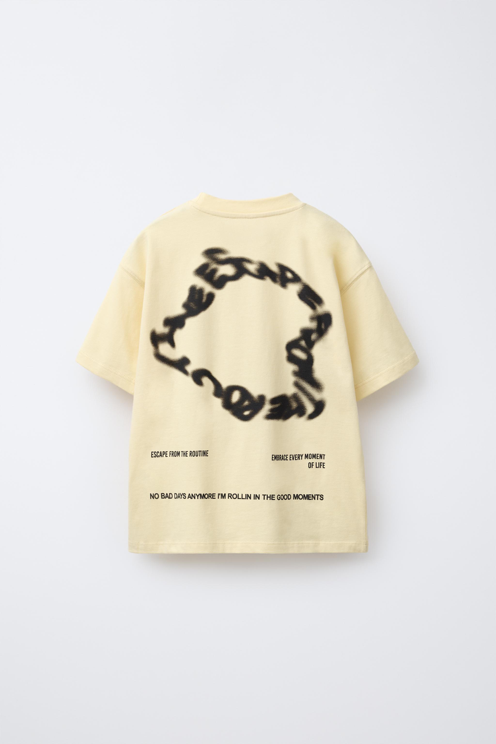 ［ZARA］エンボス加工テキストTシャツ テキストエンボスTシャツ - グリーン | ZARA Japan / 日本