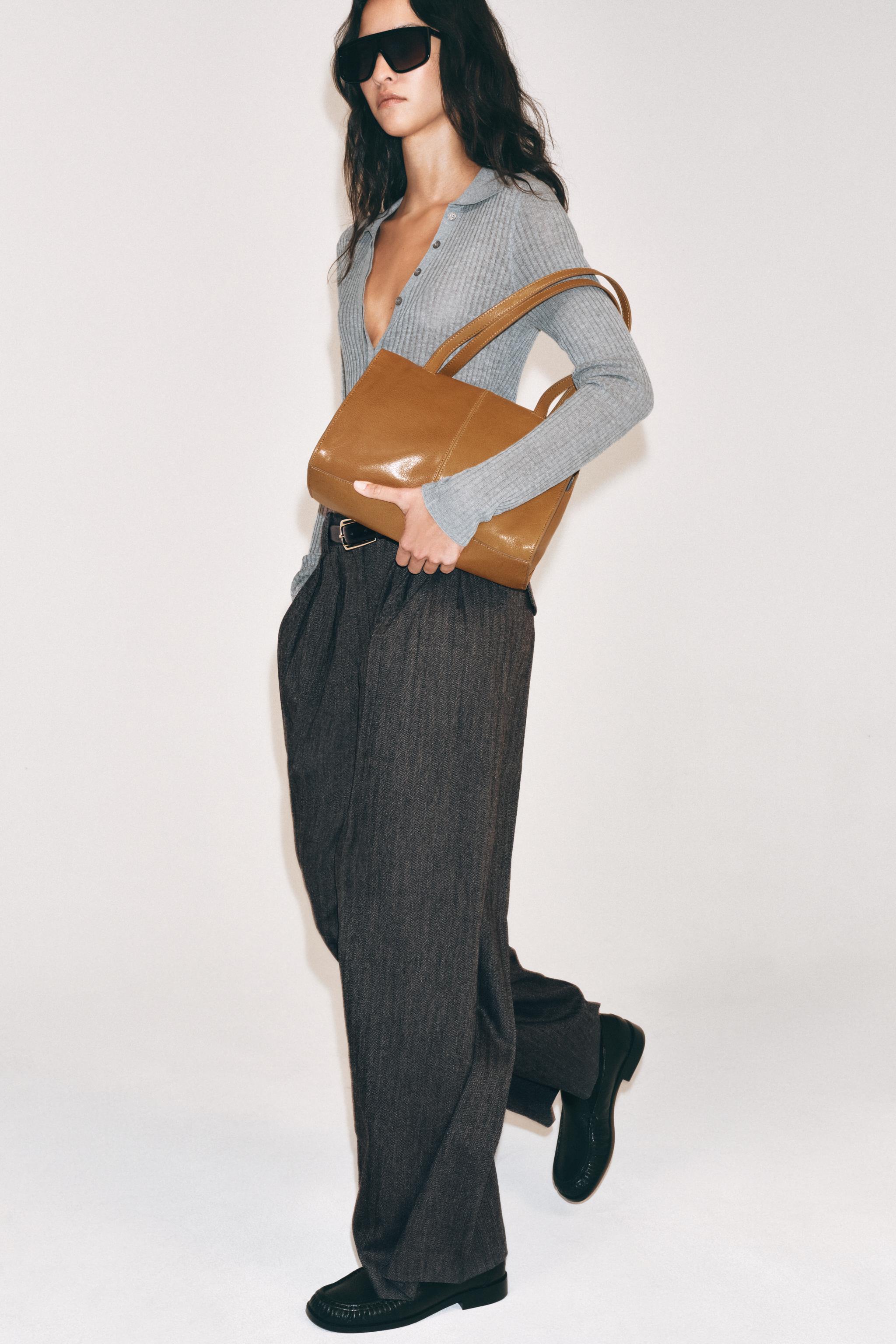 LEATHER SHOULDER BAG