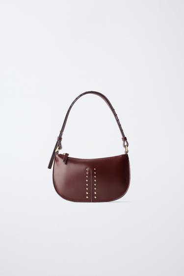 STUDDED SHOULDER BAG - أحمر عنابي الخاص بـ Zara