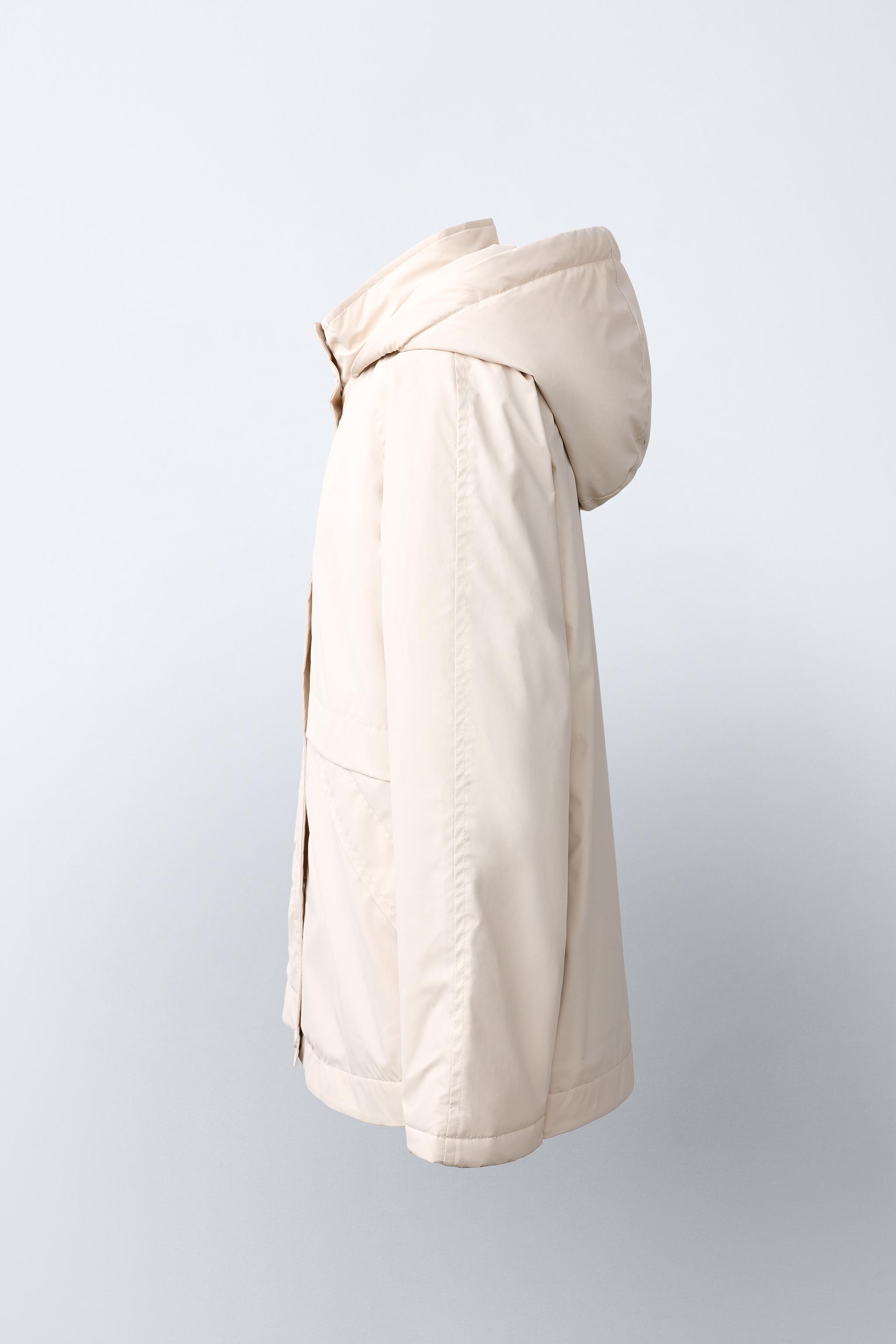 WATER-RESISTANT RUBBERIZED RAINCOAT