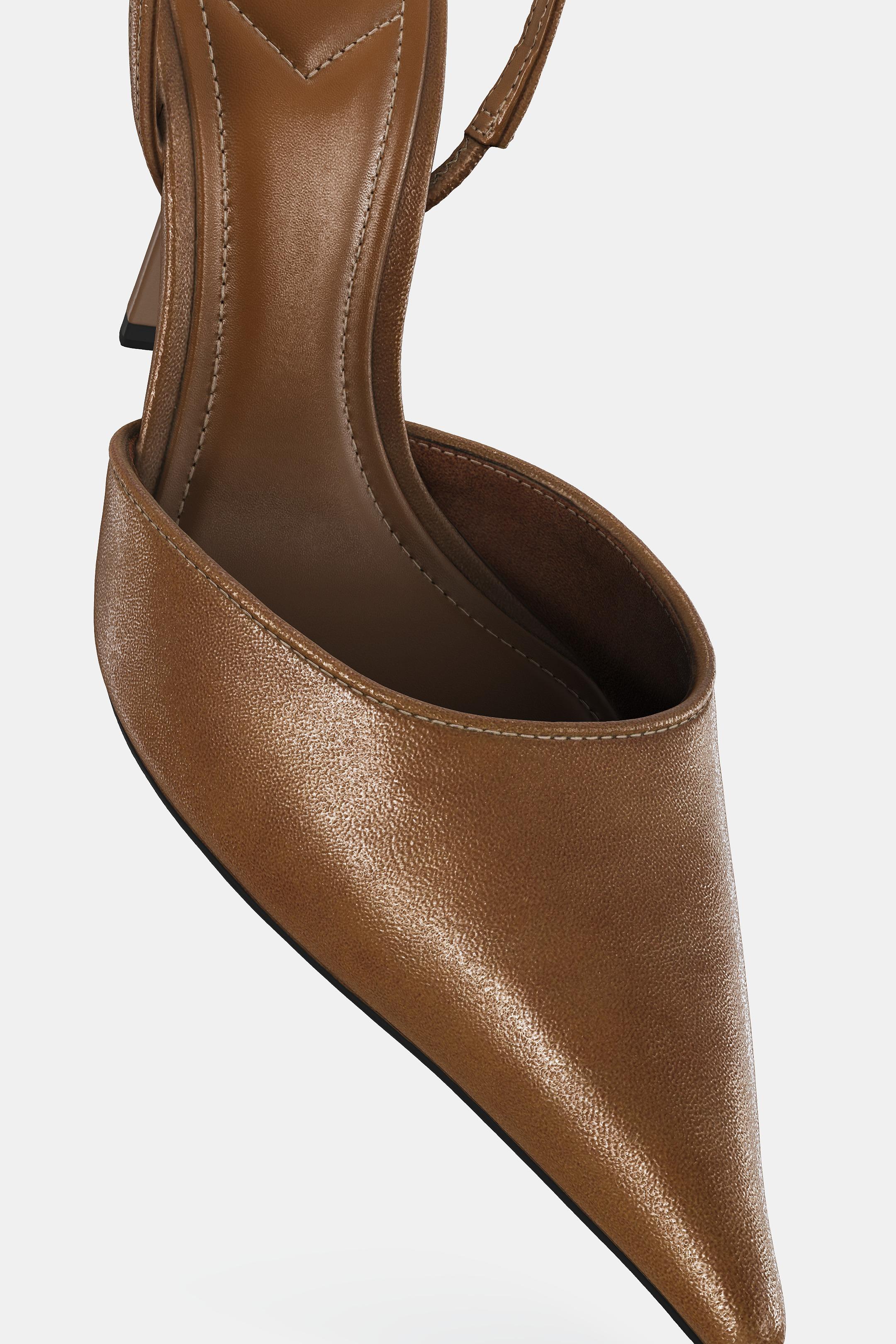 HIGH-HEEL SHOES WITH METAL DETAIL