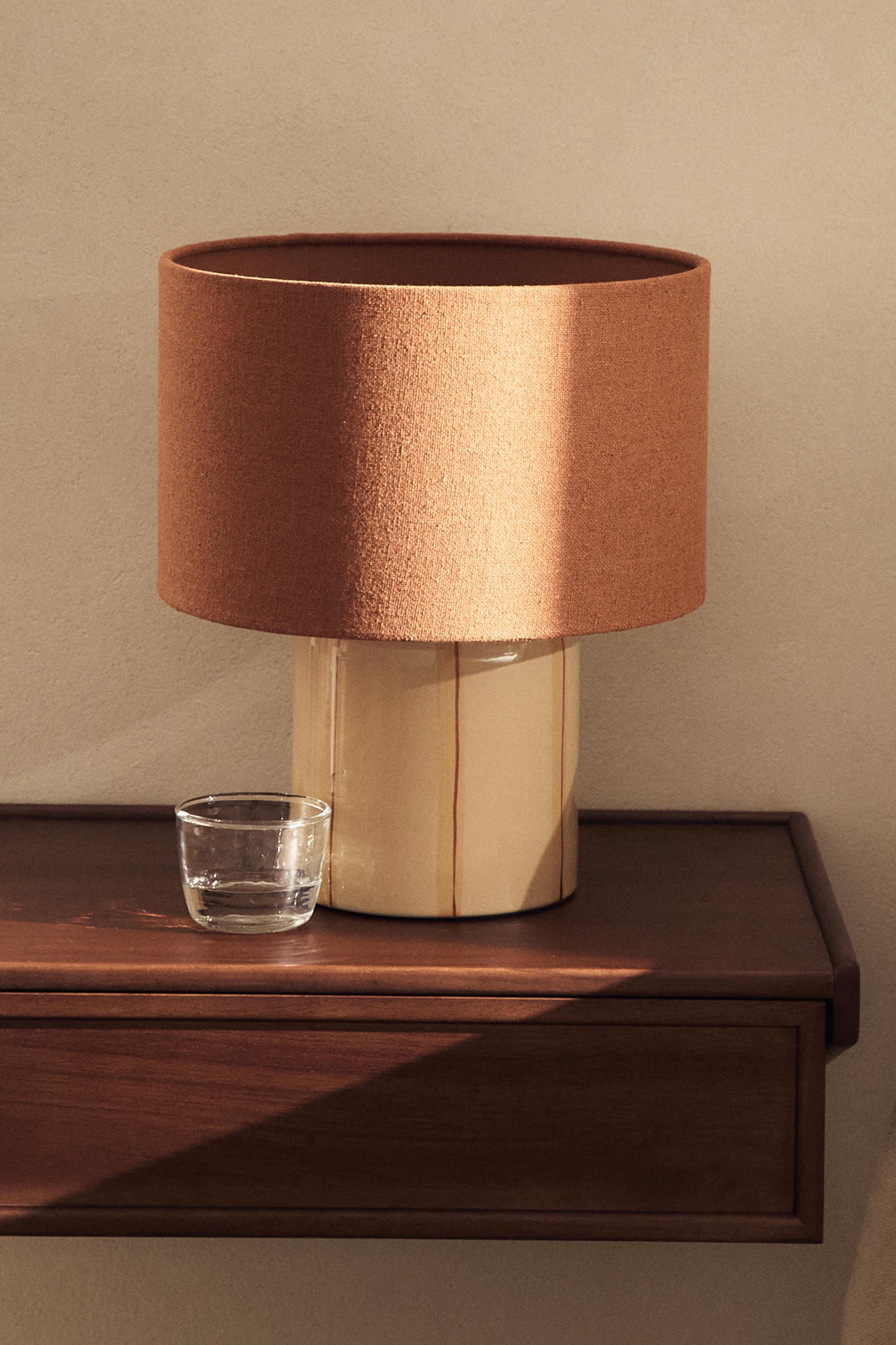 STRIPED TABLE LAMP