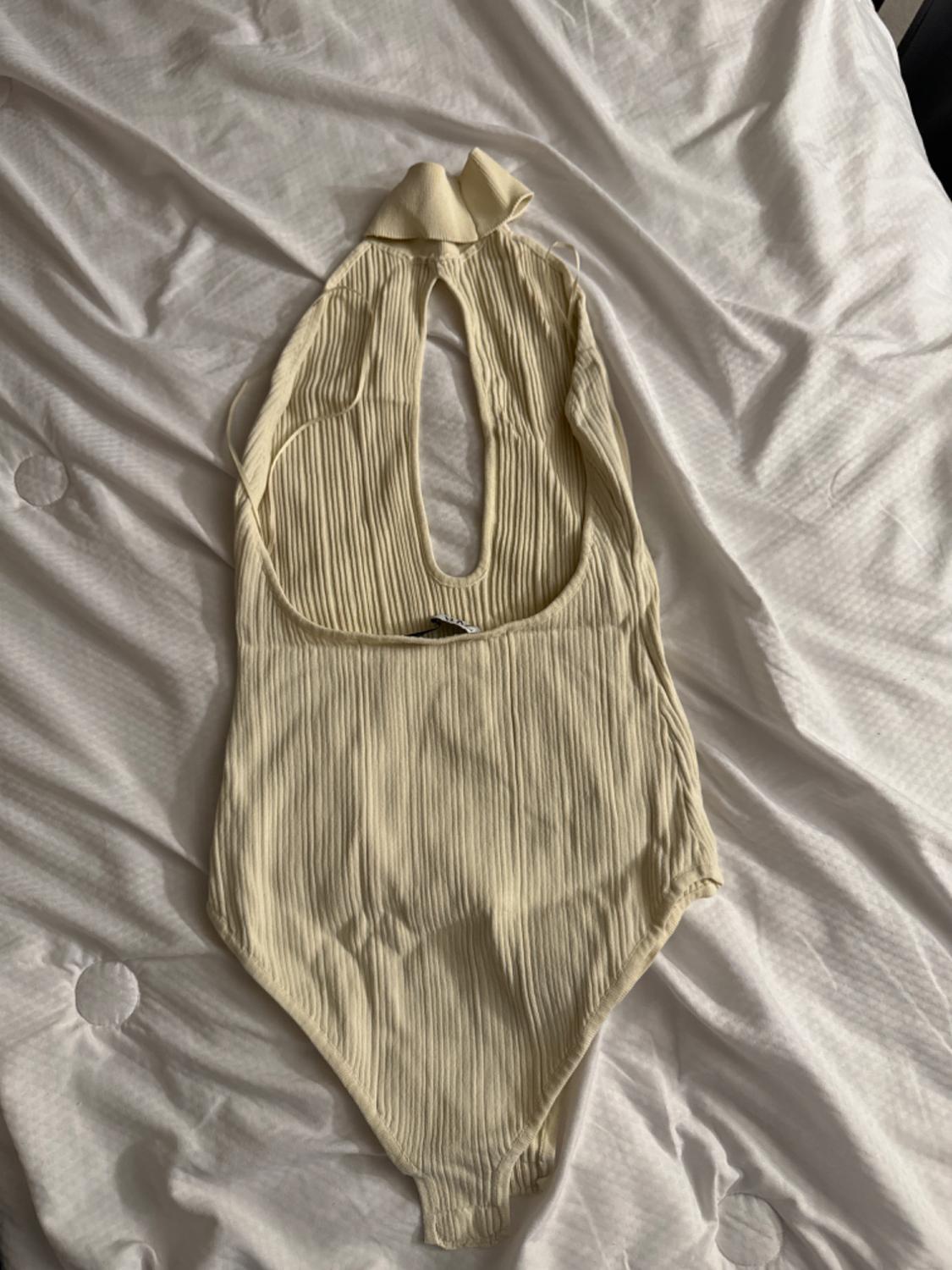 BODY PUNTO HALTER CUT OUT - Image 2