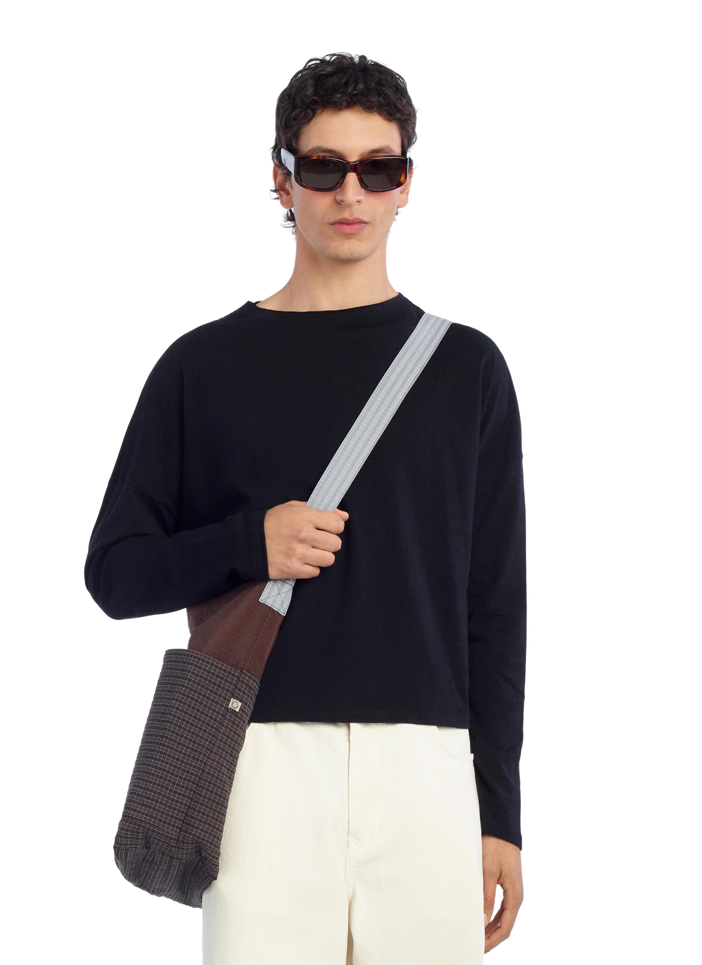 LONG SLEEVE CROPPED T-SHIRT — Black