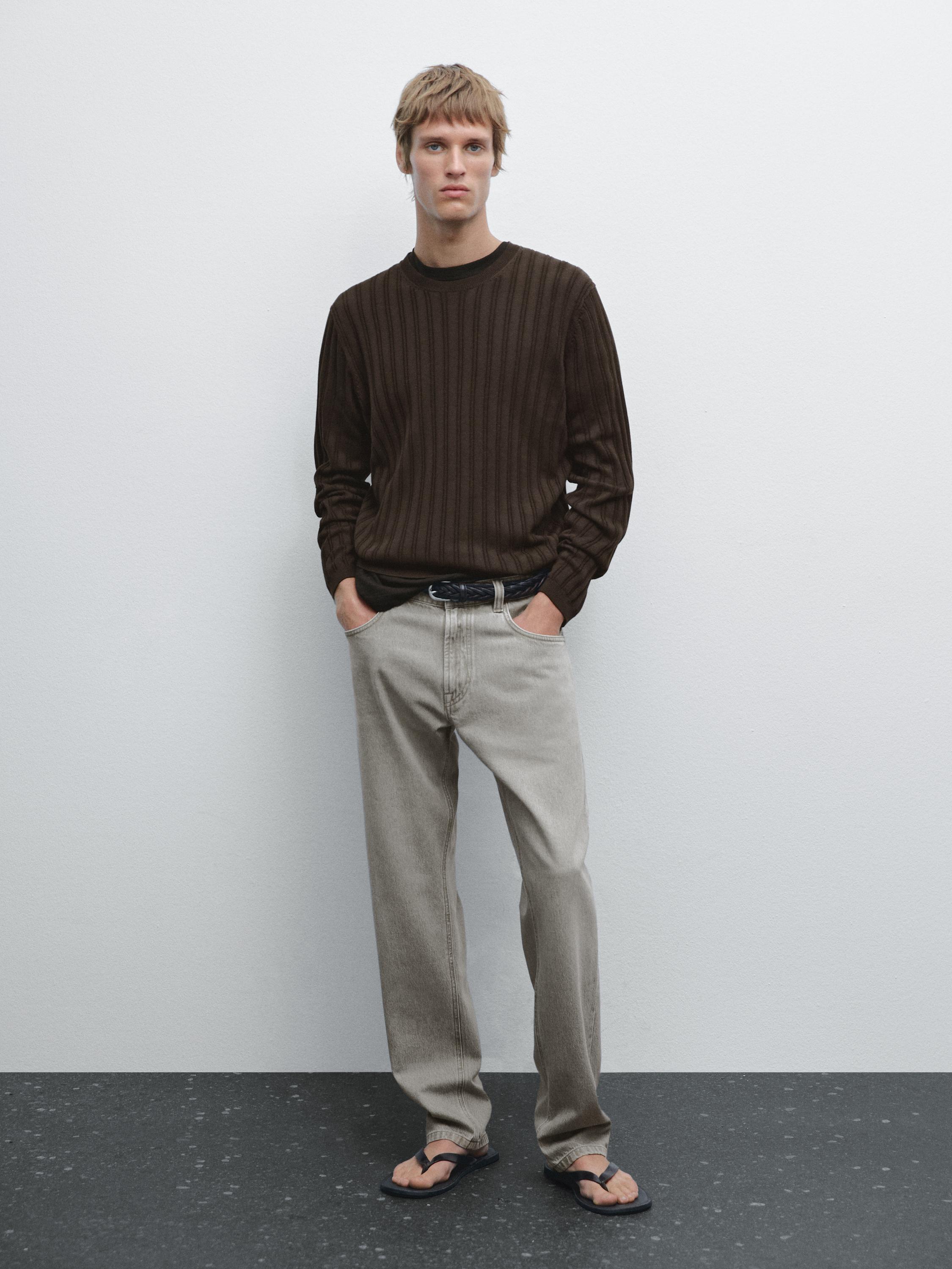 Textured round neck sweater