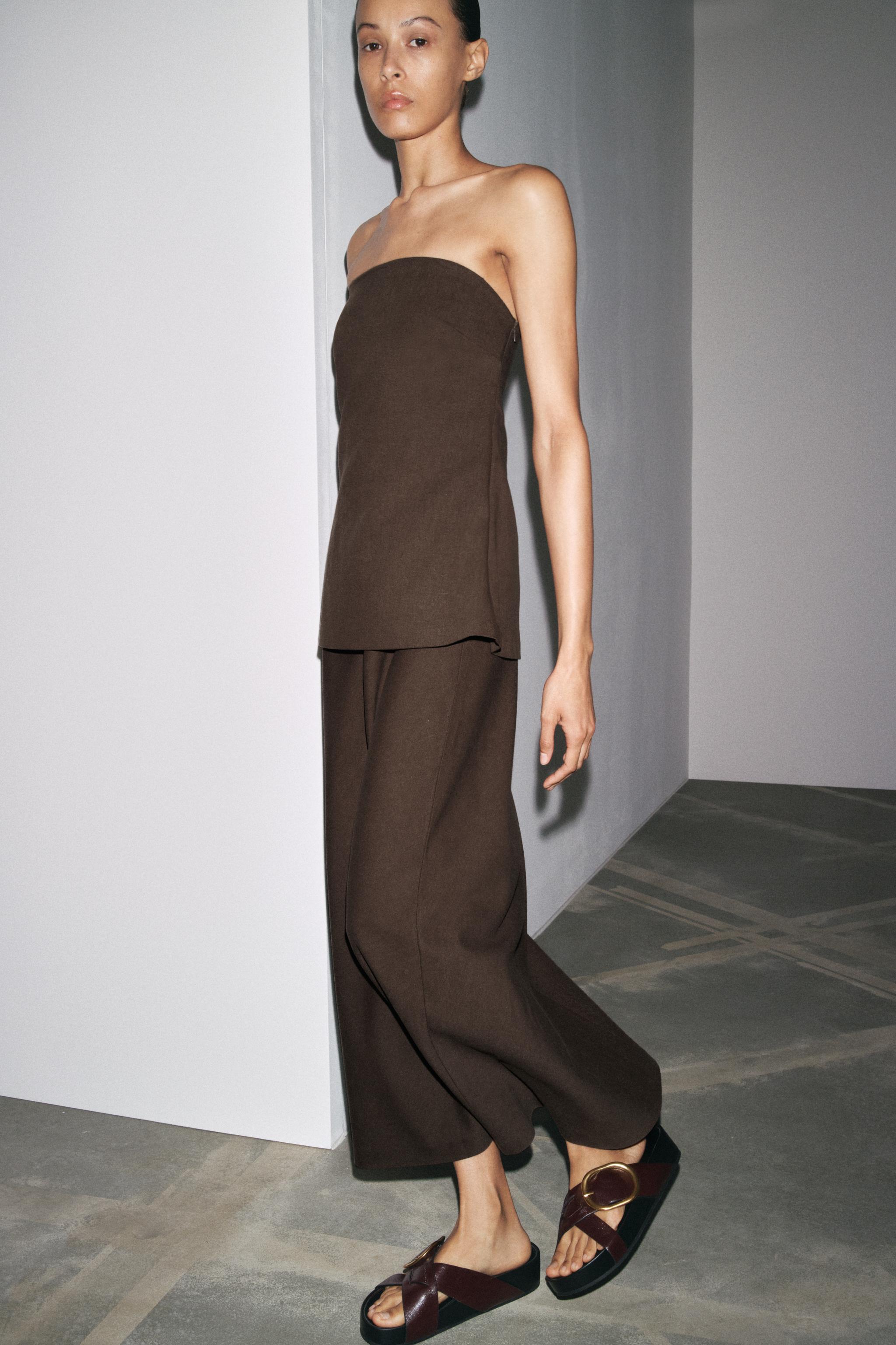 ストラップレス ZW COLLECTION ワンピース - ブラウン | ZARA