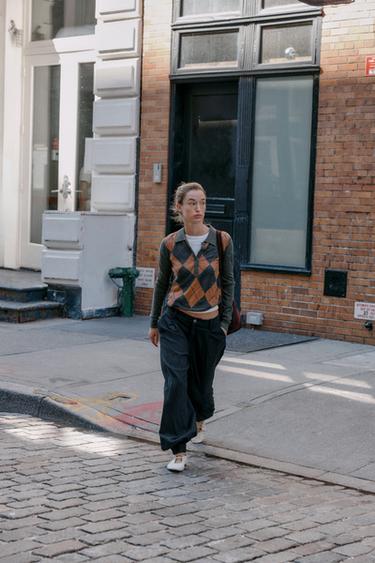 POLOSHIRT AUS STRICK MIT RAUTENMUSTER - Grau von Zara