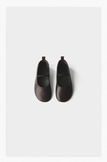 BALLERINES EN CUIR - Marron de Zara