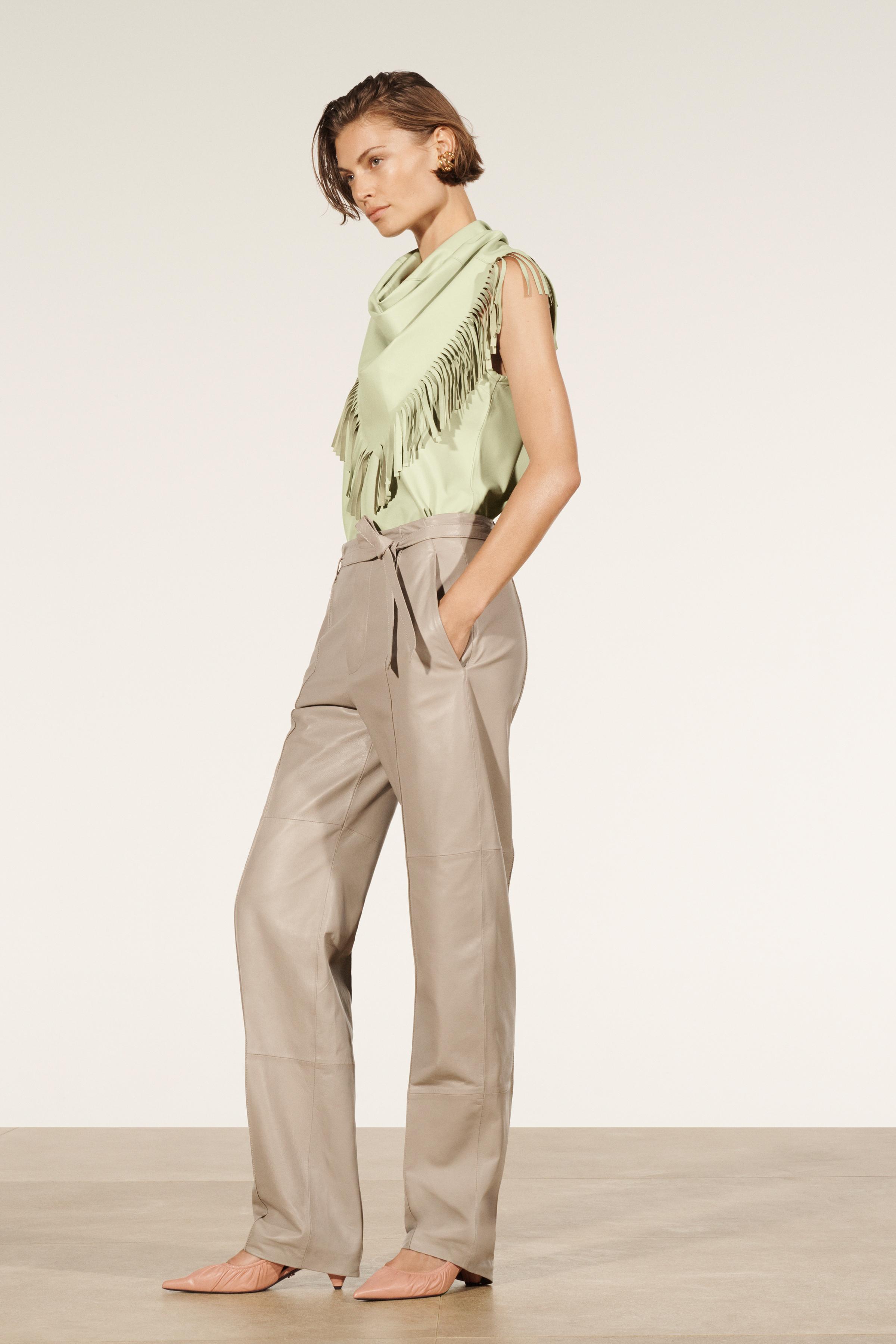 Zara Model Deri Pantolon