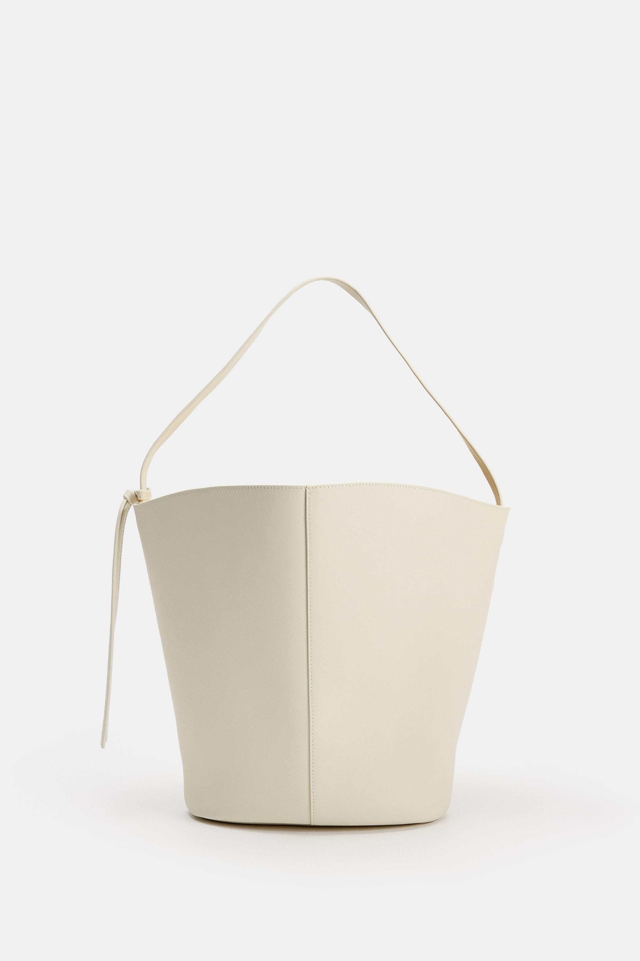 LEATHER SHOULDER BAG