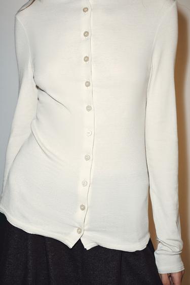 BUTTONED TURTLENECK TOP — Ecru 2