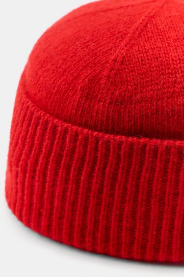 RIBBED KNIT BEANIE — Red 2