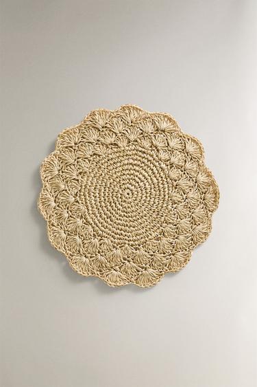 CROCHET PLACEMAT - Light beige by Zara