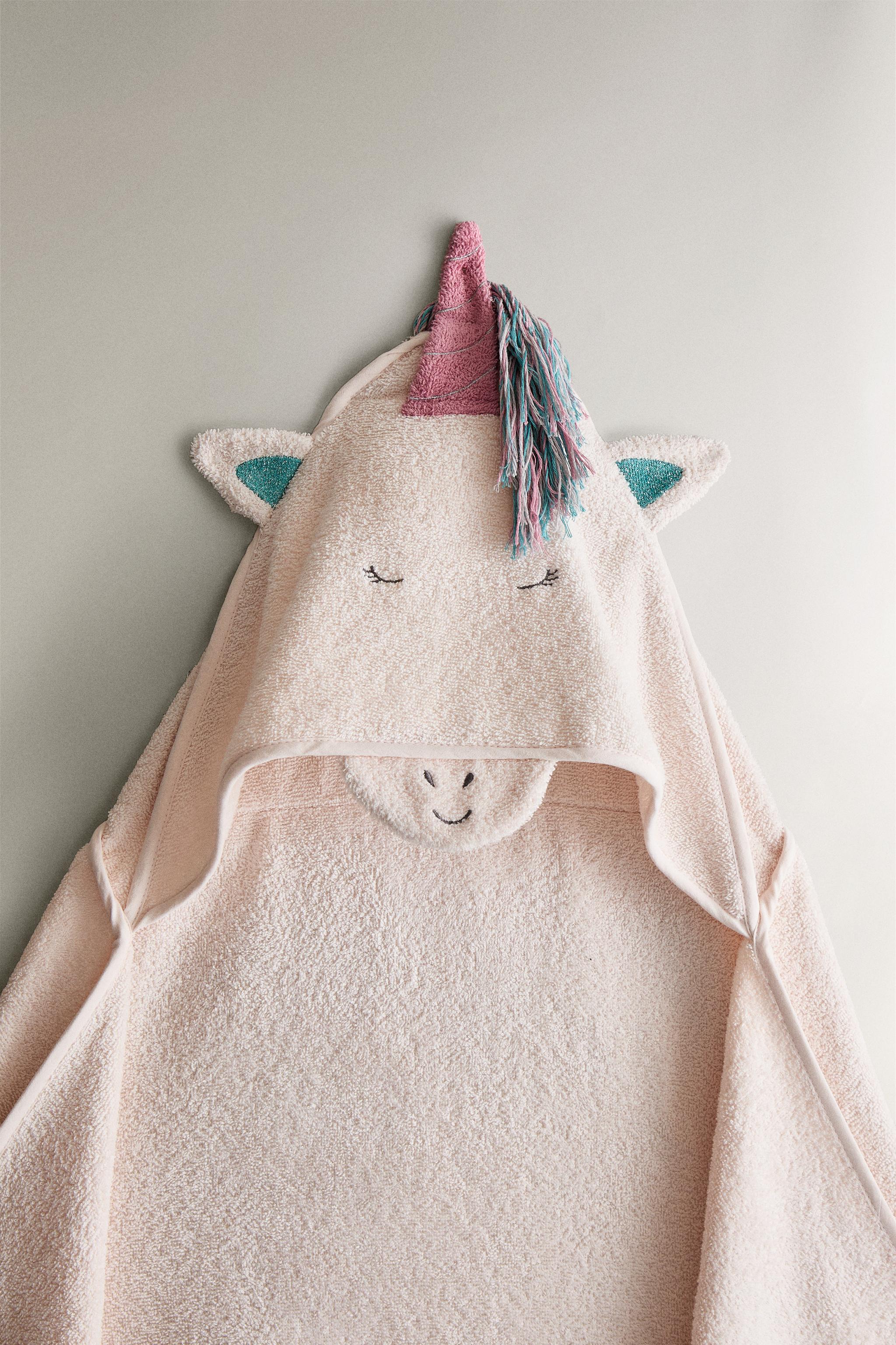 HOODED UNICORN BATH TOWEL — Pink