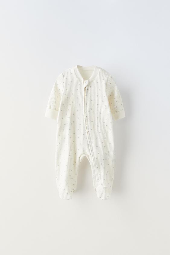 0-18 MONTHS/ SLEEPSUIT WITH BRANCH DETAILS