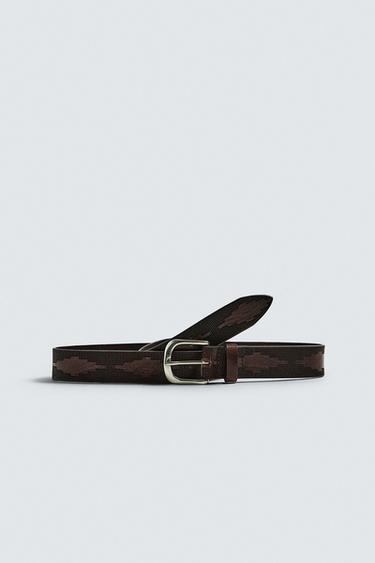 CINTURÓN PIEL GRABADA - Marrón oscuro de Zara